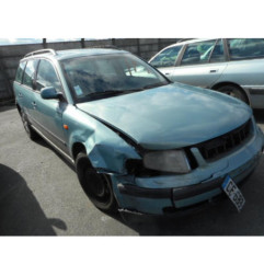 Glace retroviseur droit VOLKSWAGEN PASSAT 4