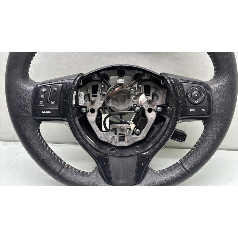 Volant TOYOTA YARIS 3 Photo n°2