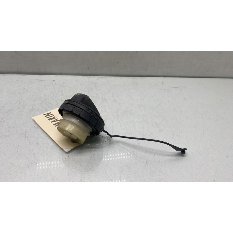 Bouchon de carburant TOYOTA YARIS 3 Photo n°2