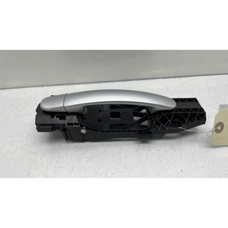 Poignee porte arriere gauche VOLKSWAGEN POLO 5 Photo n°3