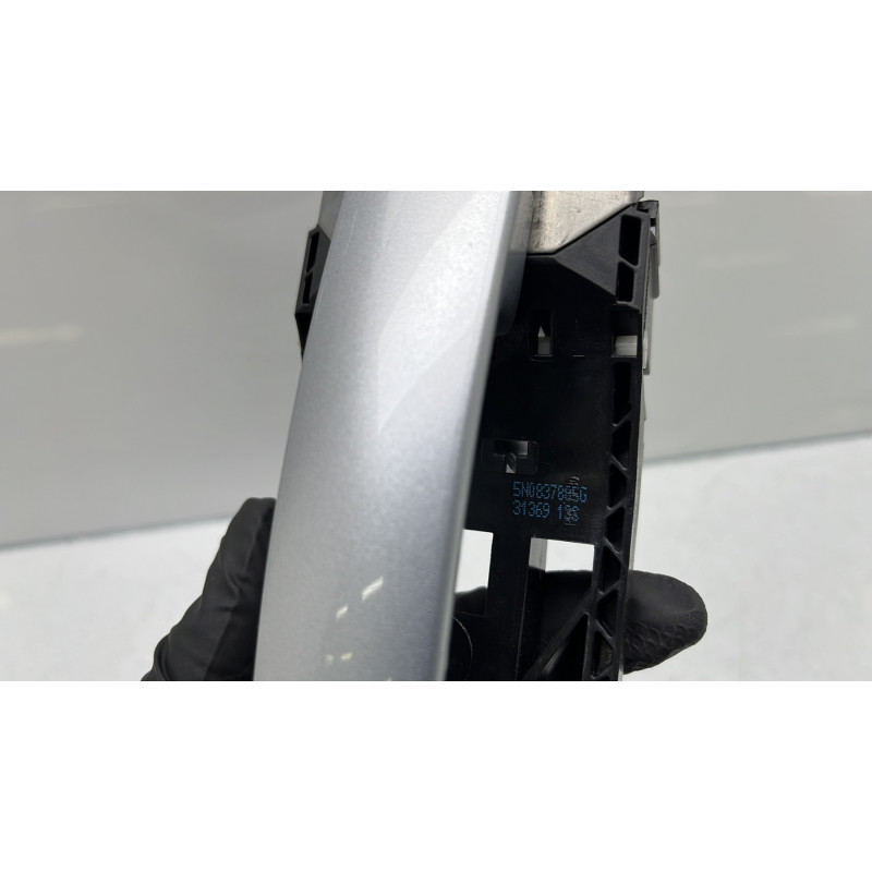 Poignee porte avant gauche VOLKSWAGEN POLO 5 Photo n°4