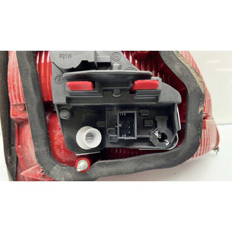 Feu arriere secondaire droit (feux) VOLKSWAGEN TOURAN 2 Photo n°5