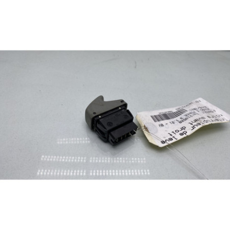 Interrupteur de leve vitre avant droit RENAULT TWINGO 1