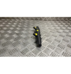 Rampe injection MERCEDES CLASSE A 176