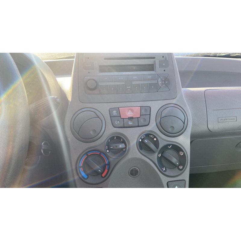 Poignee porte avant droit FIAT PANDA 2 Photo n°18