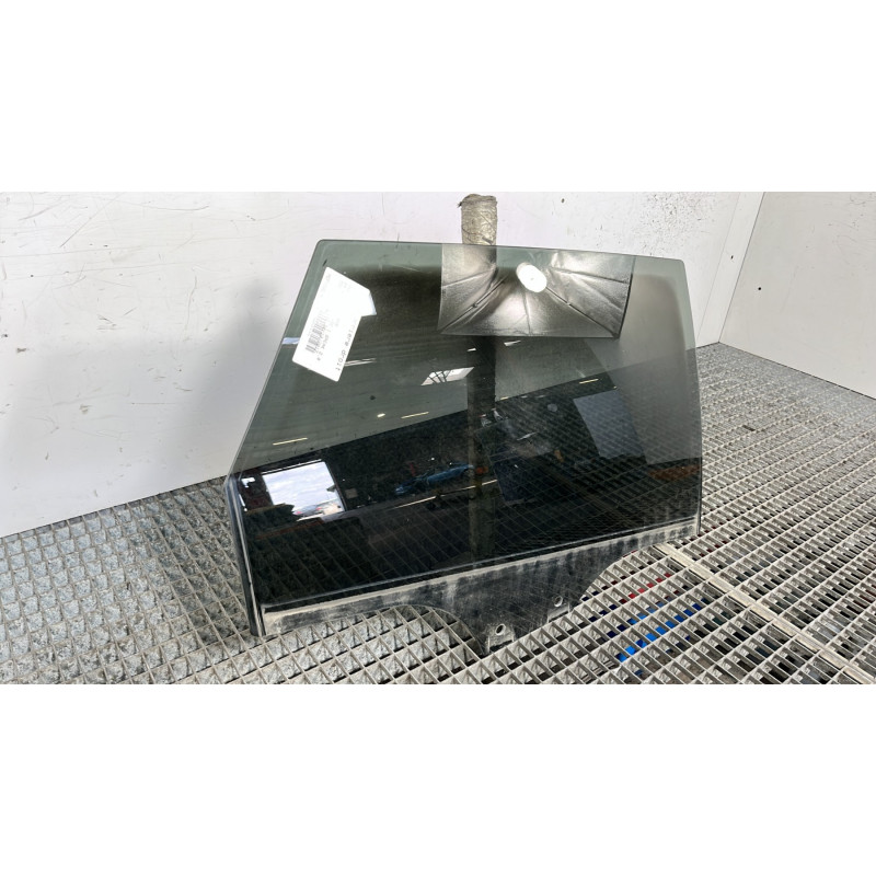 Vitre arriere droit AUDI A4 4 Photo n°3