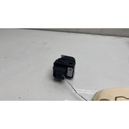 Interrupteur de leve vitre avant droit AUDI A4 4