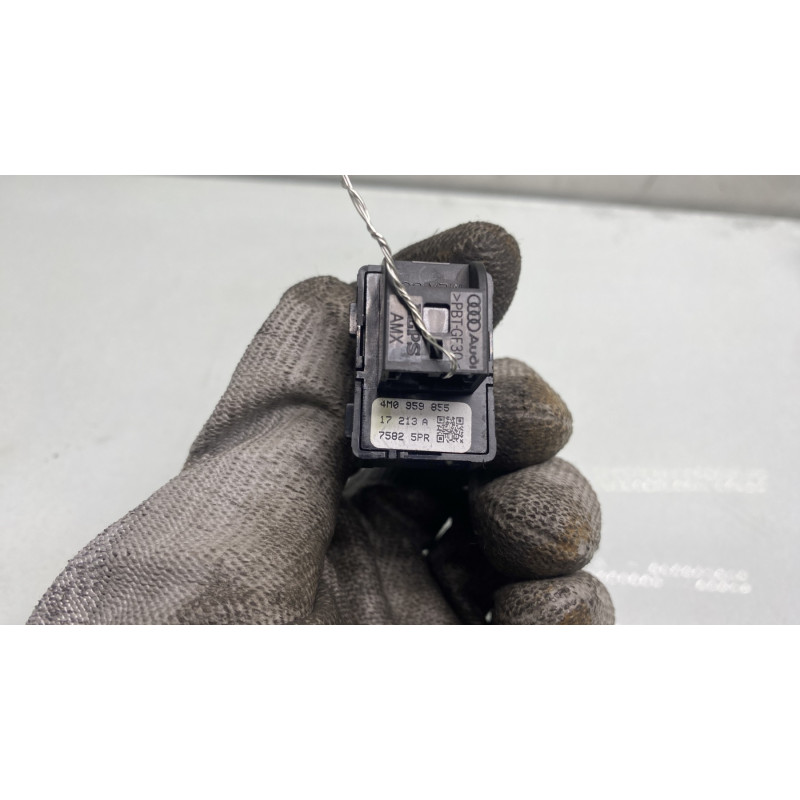 Interrupteur de leve vitre avant droit AUDI A4 4 Photo n°3
