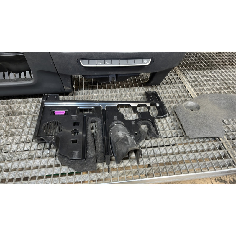 Planche de bord complete AUDI A4 4 Photo n°2