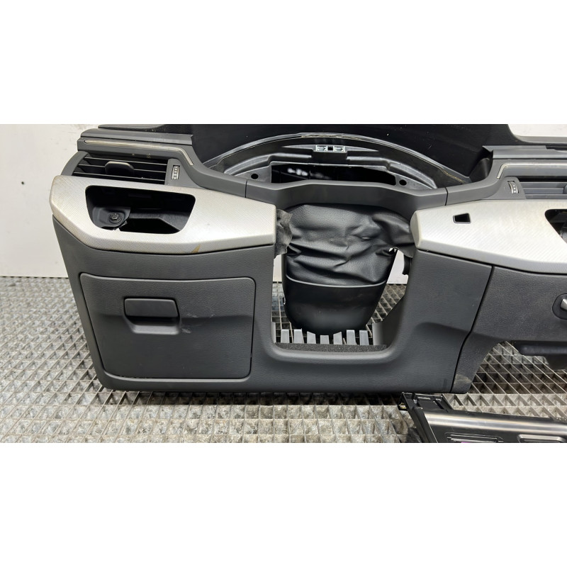 Planche de bord complete AUDI A4 4 Photo n°9