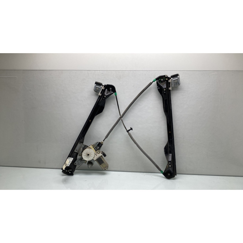 Leve vitre electrique avant droit FORD FOCUS 1 Photo n°6