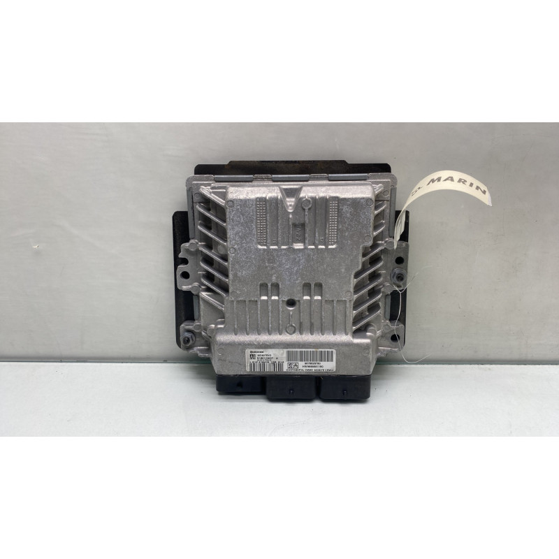 Calculateur moteur PEUGEOT 308 1 SW Photo n°1