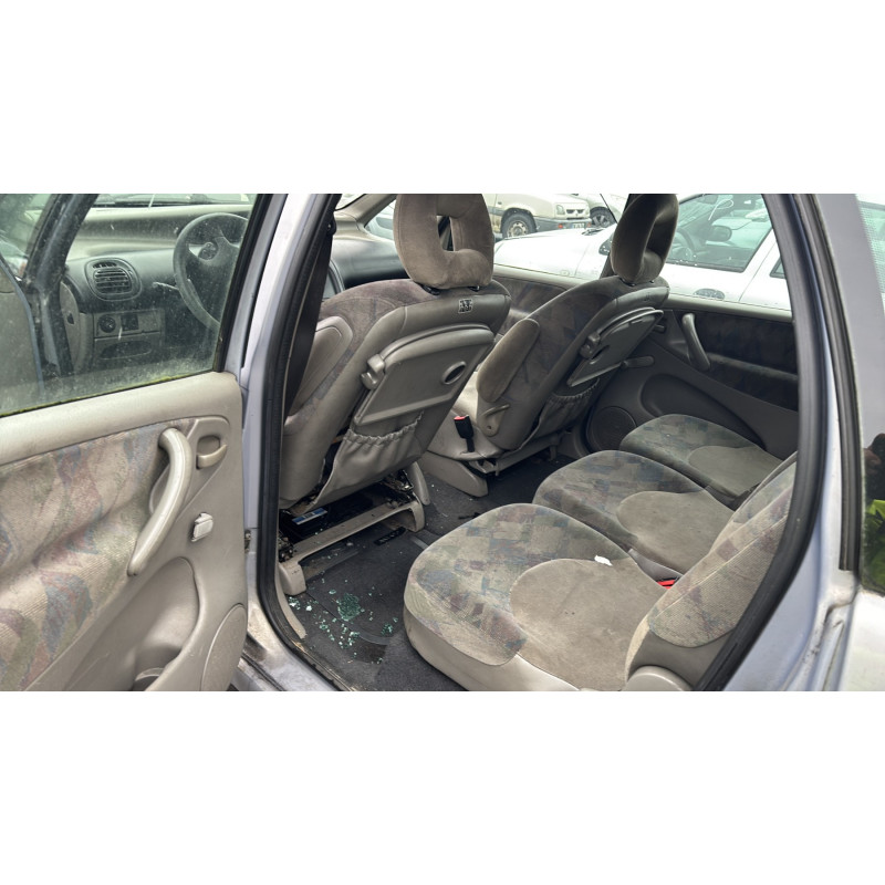 Verin de coffre CITROEN XSARA PICASSO Photo n°15
