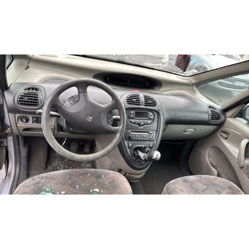 Verin de coffre CITROEN XSARA PICASSO Photo n°17