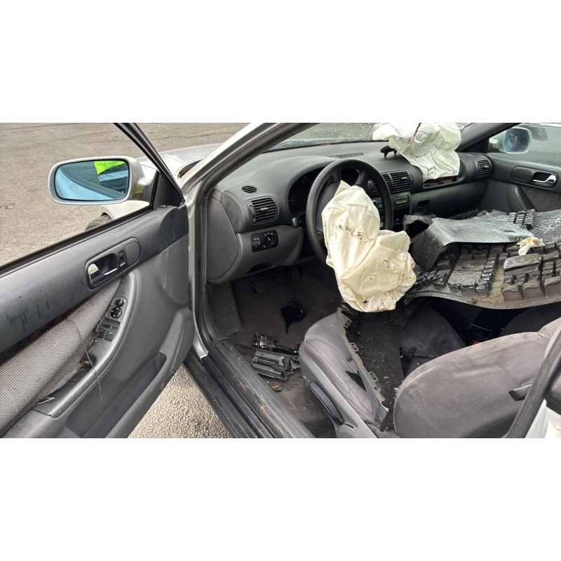 Interrupteur de leve vitre avant droit AUDI A3 1 Photo n°14