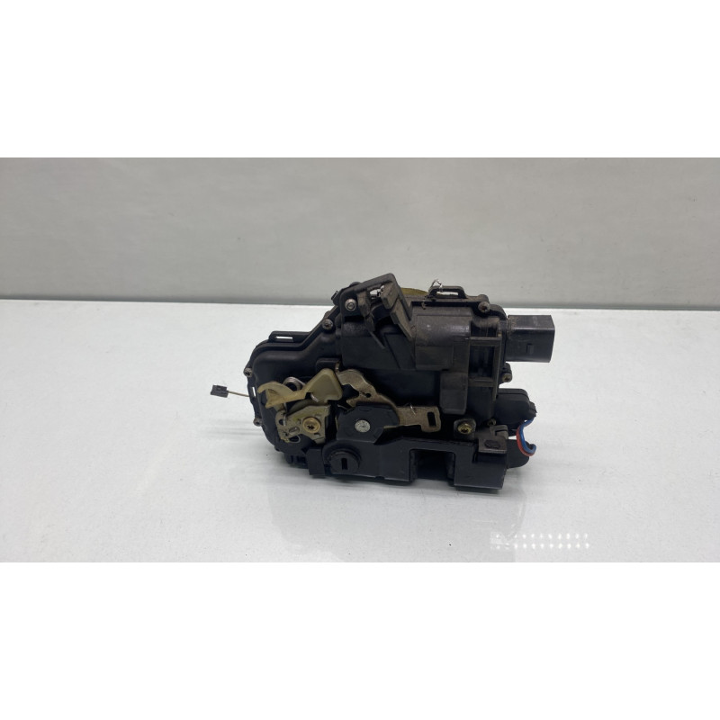 Serrure arriere gauche SEAT LEON 1 Photo n°3