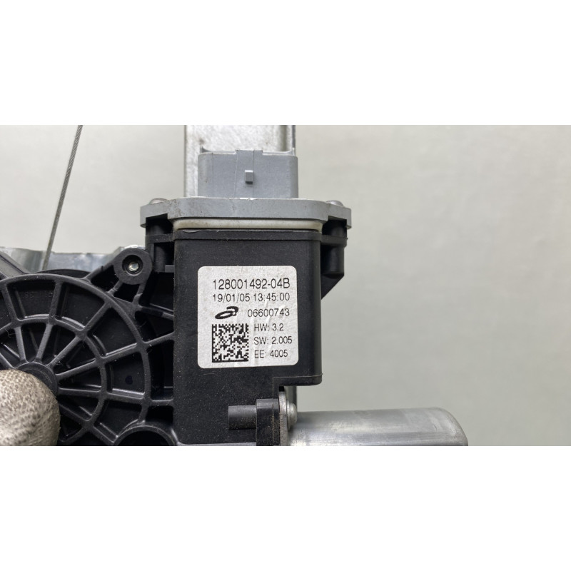 Leve vitre electrique avant gauche RENAULT TRAFIC 3 COURT Photo n°4
