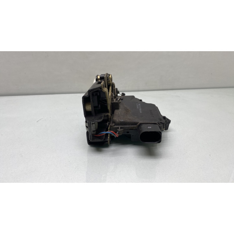 Serrure avant droit VOLKSWAGEN GOLF 4 Photo n°3