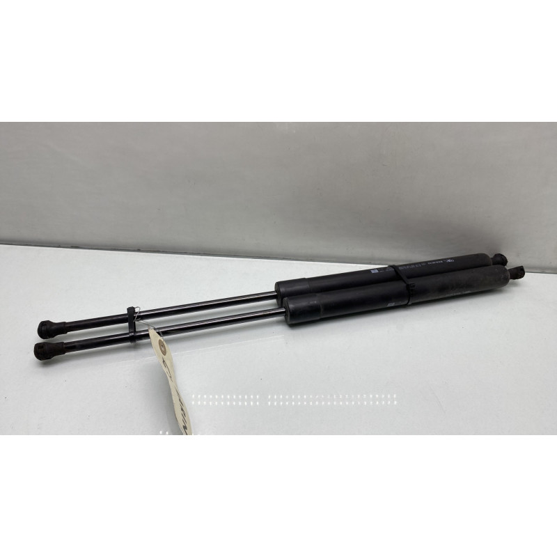 Verin de coffre RENAULT MODUS Photo n°3