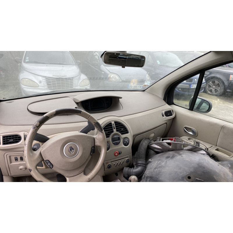 Verin de coffre RENAULT MODUS Photo n°18