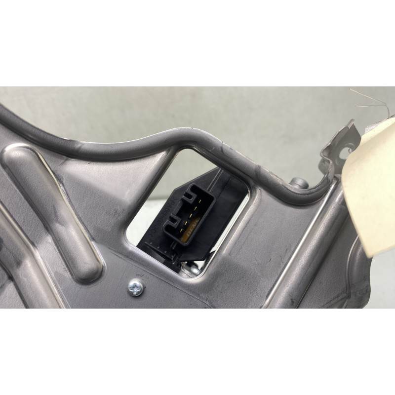 Moteur essuie glace arriere TOYOTA YARIS 3 Photo n°3