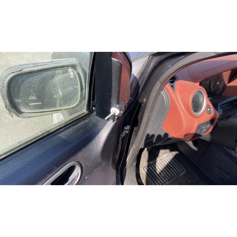 Poignee porte avant droit FORD FIESTA 5 Photo n°20