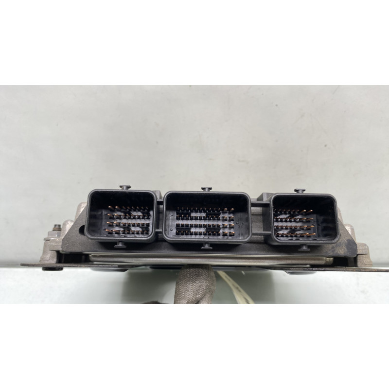 Calculateur moteur PEUGEOT 308 1 Photo n°3