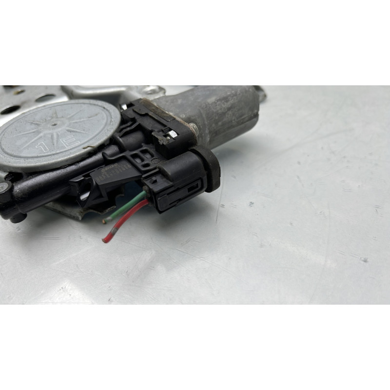 Leve vitre electrique avant gauche OPEL AGILA B Photo n°3