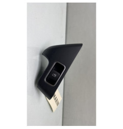 Interrupteur de leve vitre arriere droit MERCEDES CLASSE B 247 Photo n°1