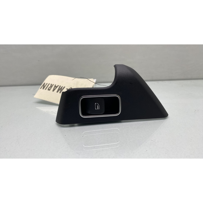 Interrupteur de leve vitre arriere droit MERCEDES CLASSE B 247 Photo n°5