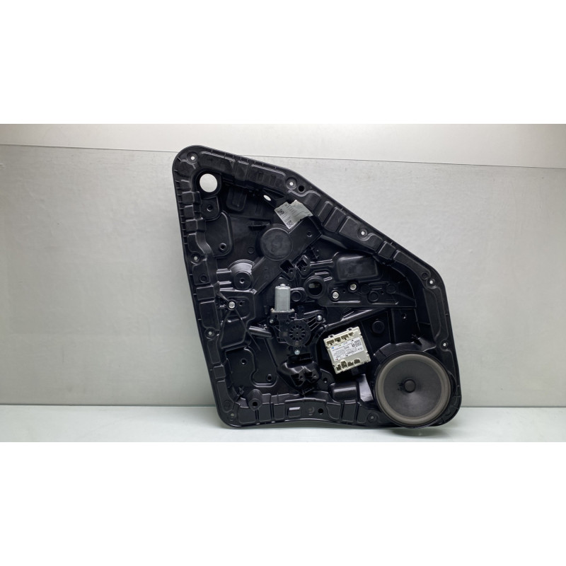 Leve vitre electrique arriere gauche MERCEDES CLASSE B 247 Photo n°1