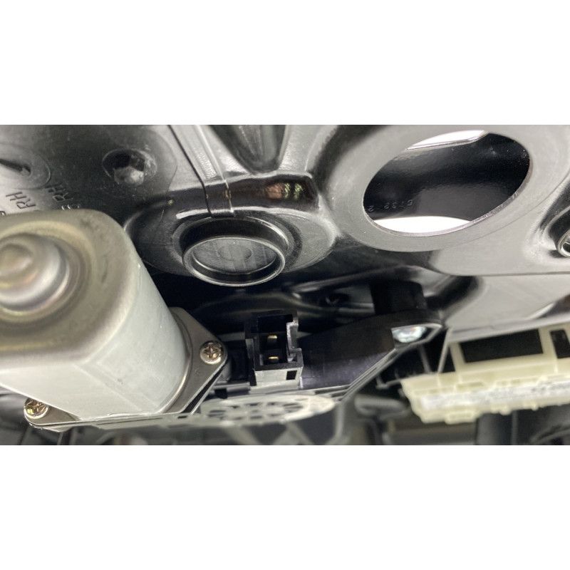 Leve vitre electrique arriere gauche MERCEDES CLASSE B 247 Photo n°4