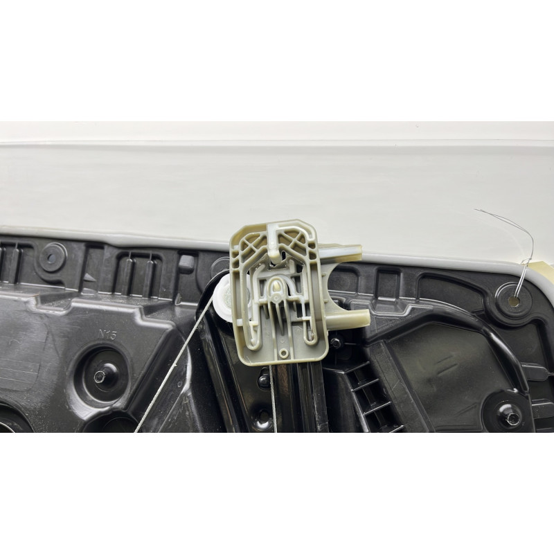Leve vitre electrique avant droit MERCEDES CLASSE B 247 Photo n°8