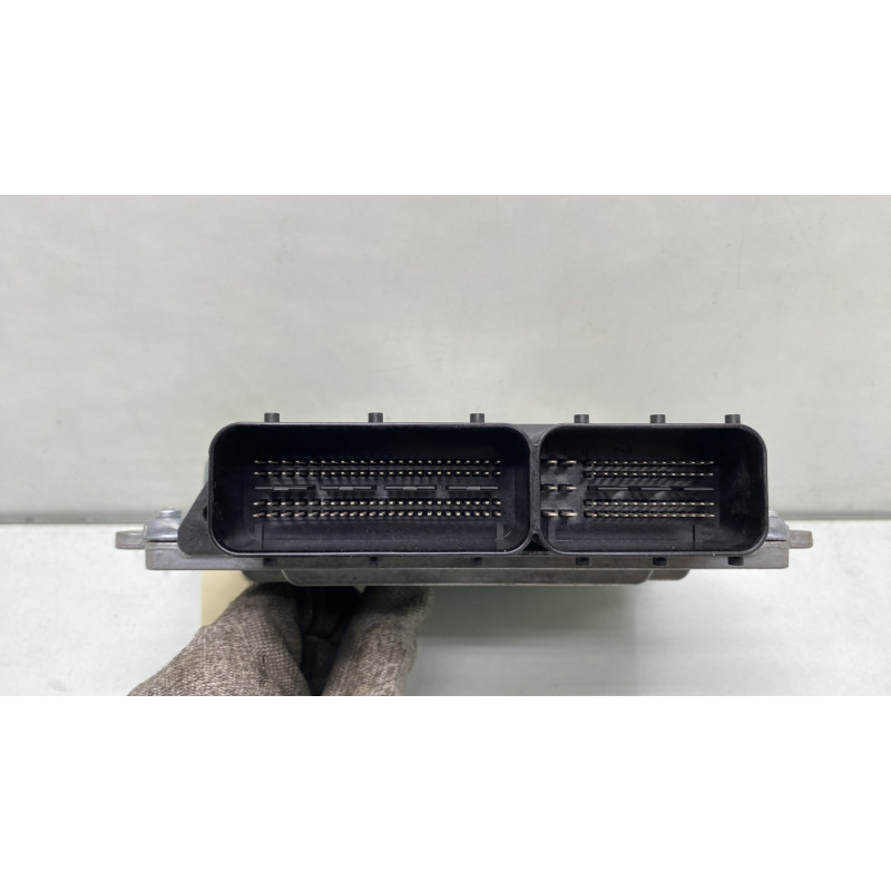 Calculateur moteur MERCEDES CLASSE B 247 Photo n°3