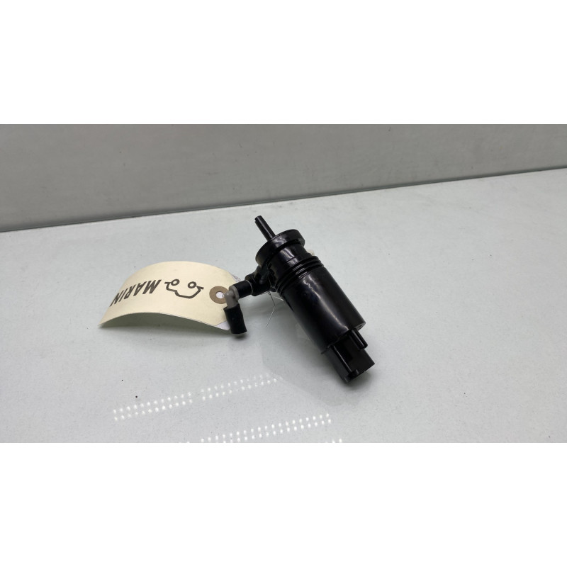 Pompe lave glace avant MERCEDES CLASSE B 247 Photo n°2
