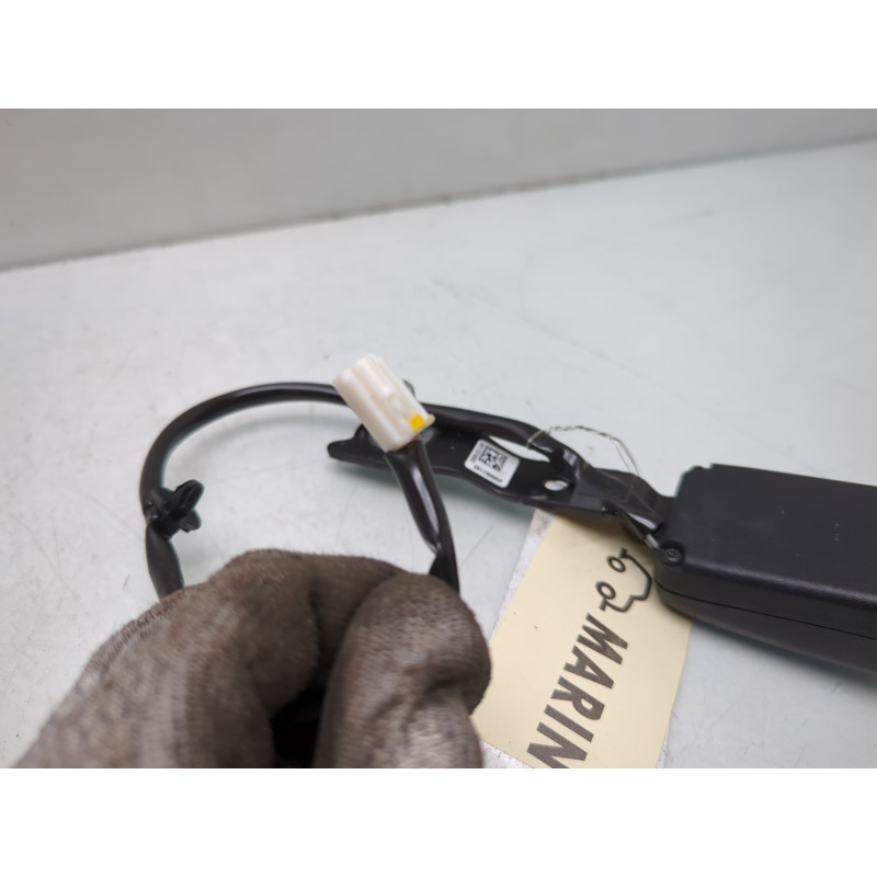 Attache ceinture avant droit MITSUBISHI SPACE STAR 3 Photo n°4