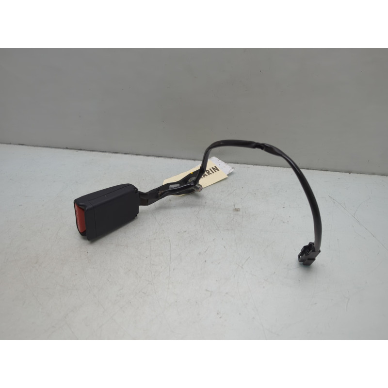 Attache ceinture avant gauche MITSUBISHI SPACE STAR 3 Photo n°2