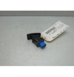 Bouton de warning MITSUBISHI SPACE STAR 3