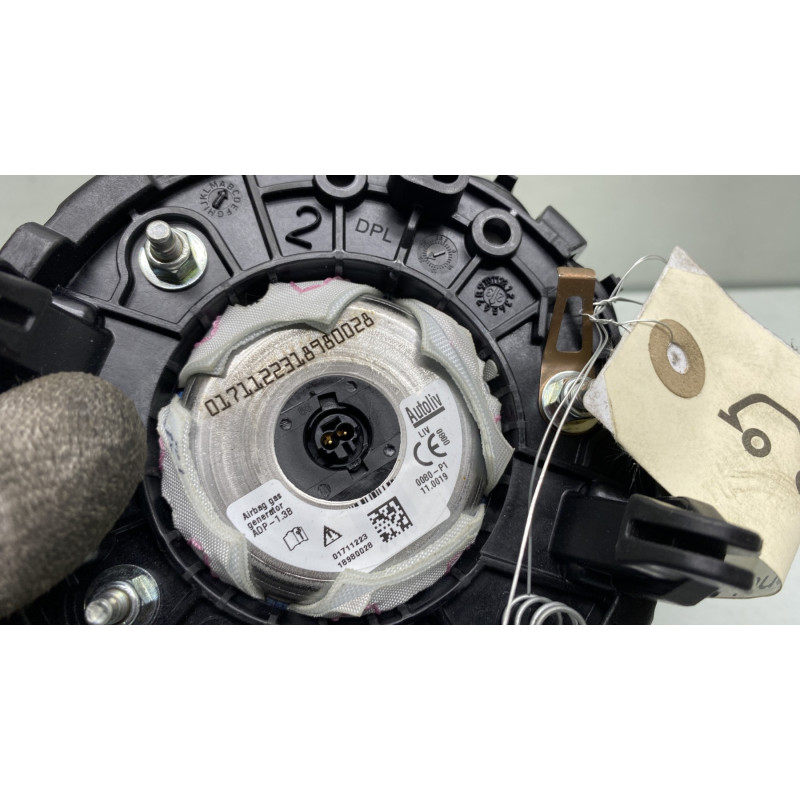Air bag conducteur MERCEDES CLASSE B 247 Photo n°3