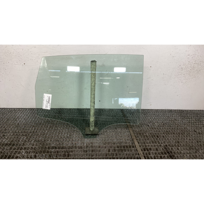 Vitre arriere droit MERCEDES CLASSE B 247 Photo n°1