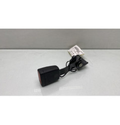 Attache ceinture arriere gauche MERCEDES CLASSE B 247