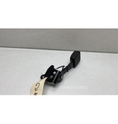 Attache ceinture arriere gauche MERCEDES CLASSE B 247