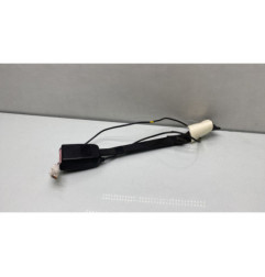 Attache ceinture avant gauche NISSAN QASHQAI 1