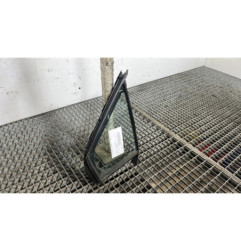 Custode avant gauche (porte) TOYOTA YARIS 3