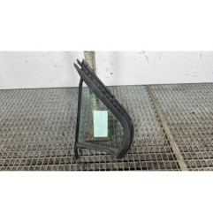 Custode avant gauche (porte) TOYOTA YARIS 3