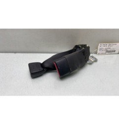 Attache ceinture arriere droit TOYOTA YARIS 3 Photo n°1