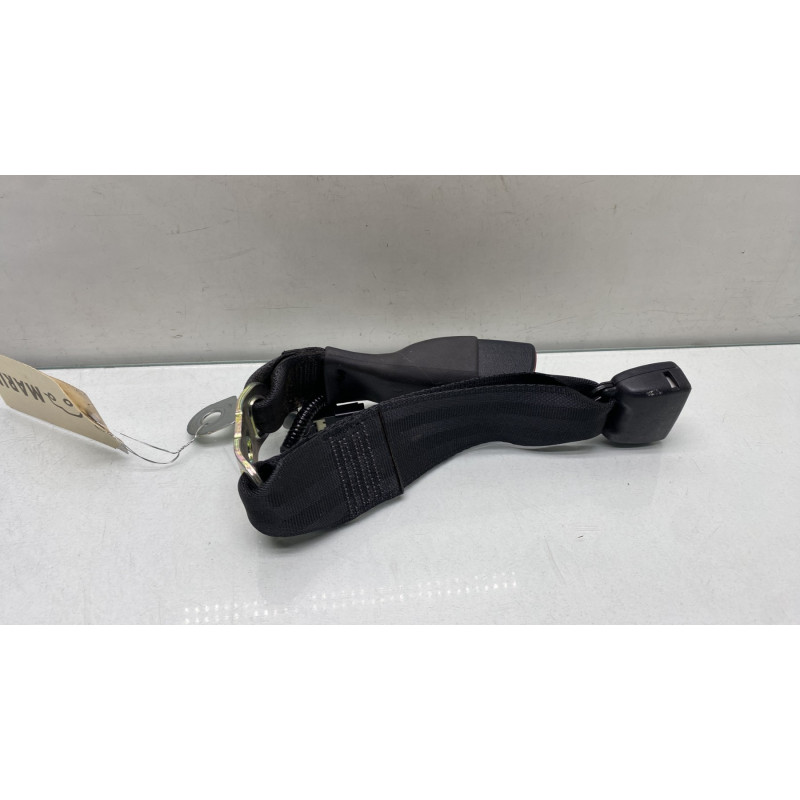Attache ceinture arriere droit TOYOTA YARIS 3 Photo n°2