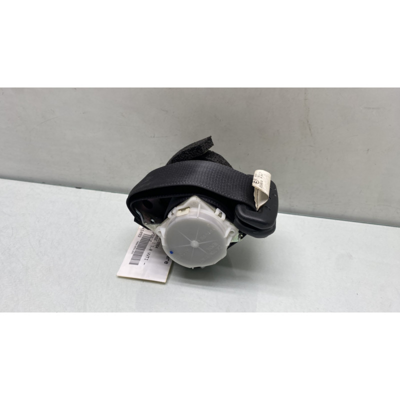 Ceinture arriere gauche TOYOTA YARIS 3 Photo n°3
