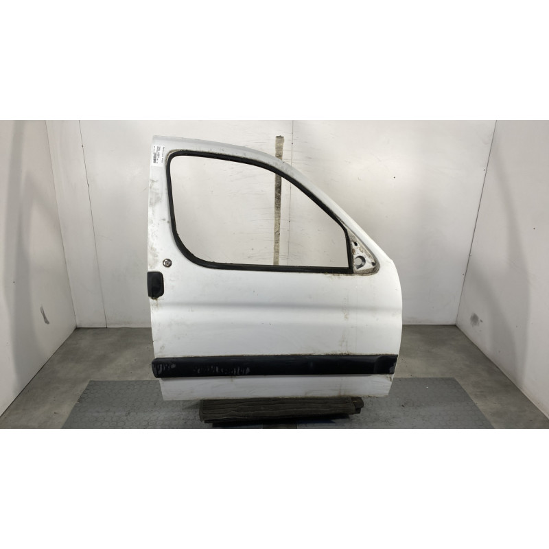 Porte avant droit PEUGEOT PARTNER 1 Photo n°1