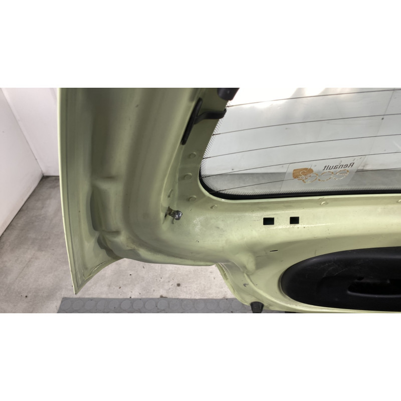 Malle/Hayon arriere RENAULT TWINGO 2 Photo n°10